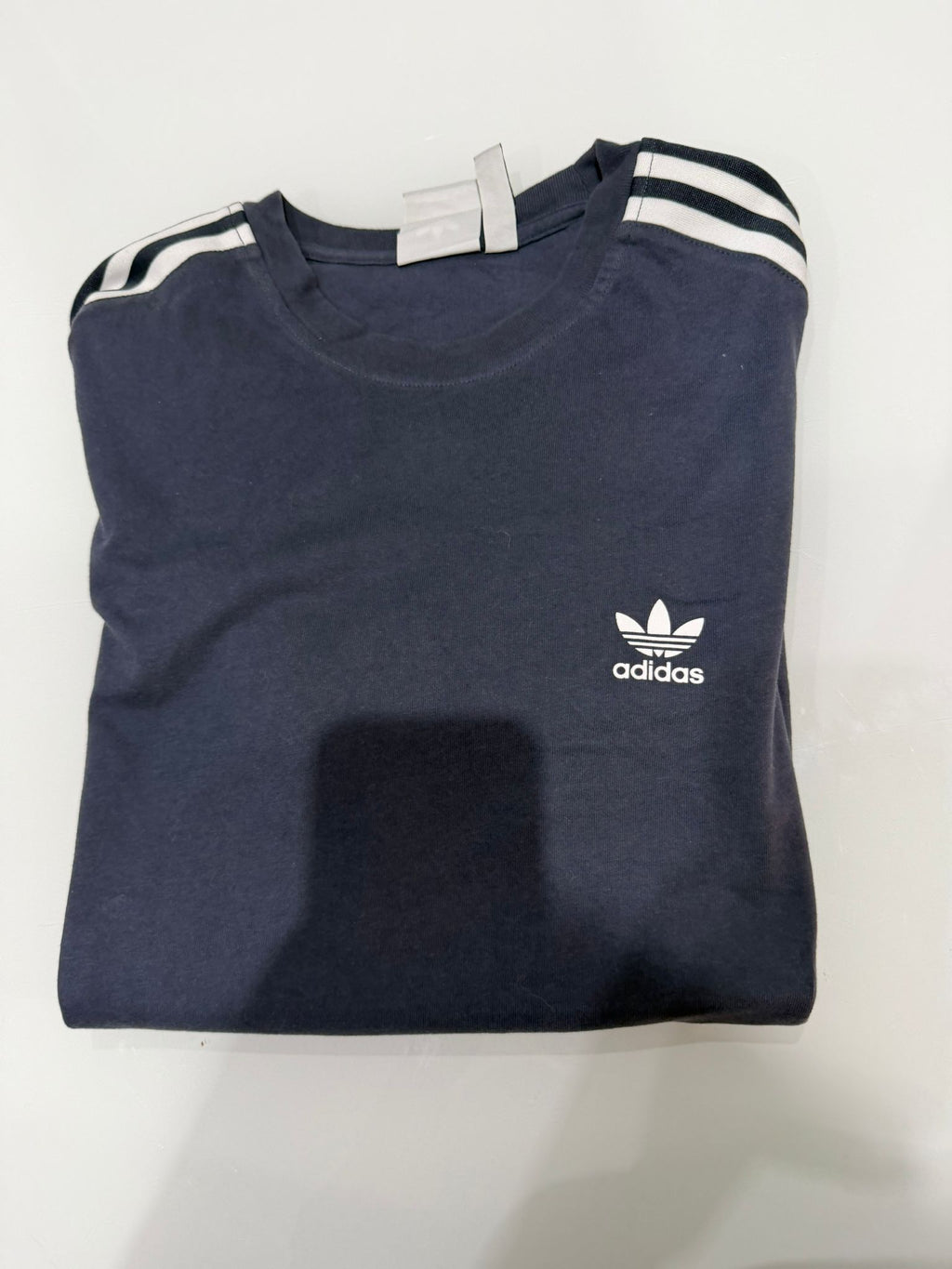 T-shirt adidas