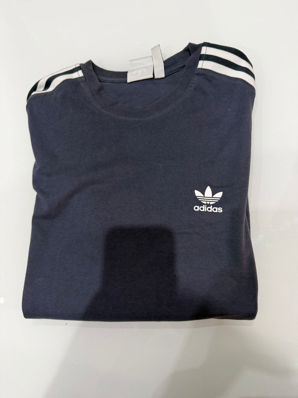 T-shirt adidas