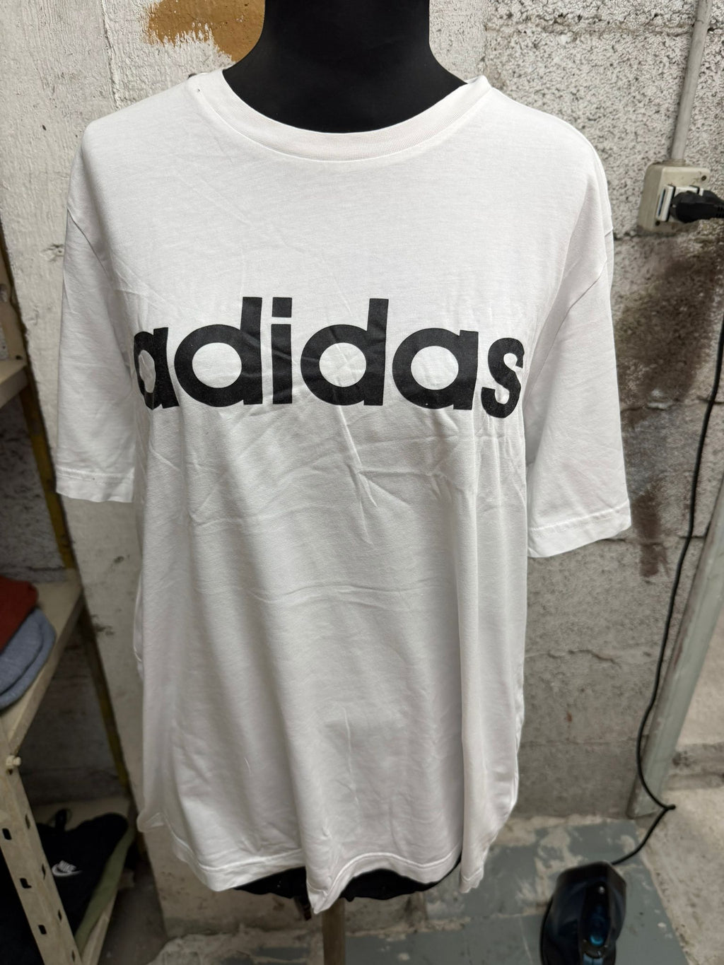 t shirt adidas
