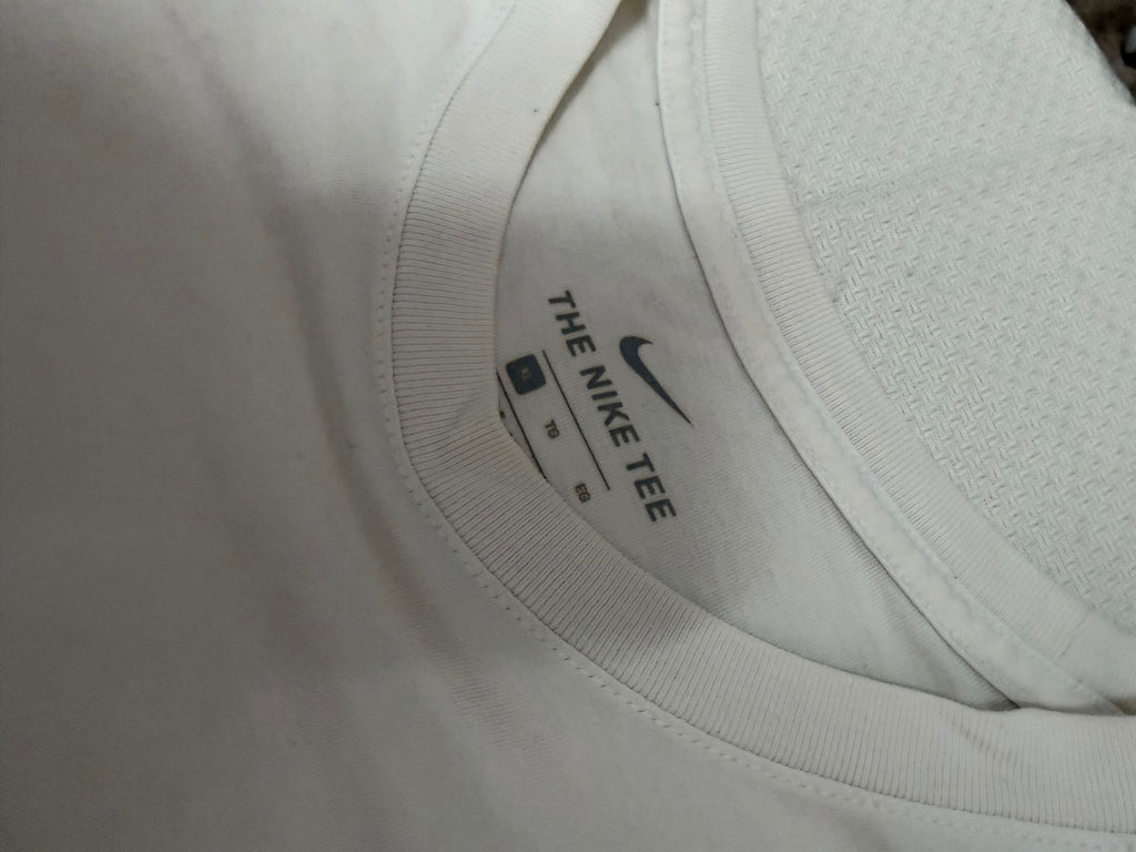 T-shirt Nike