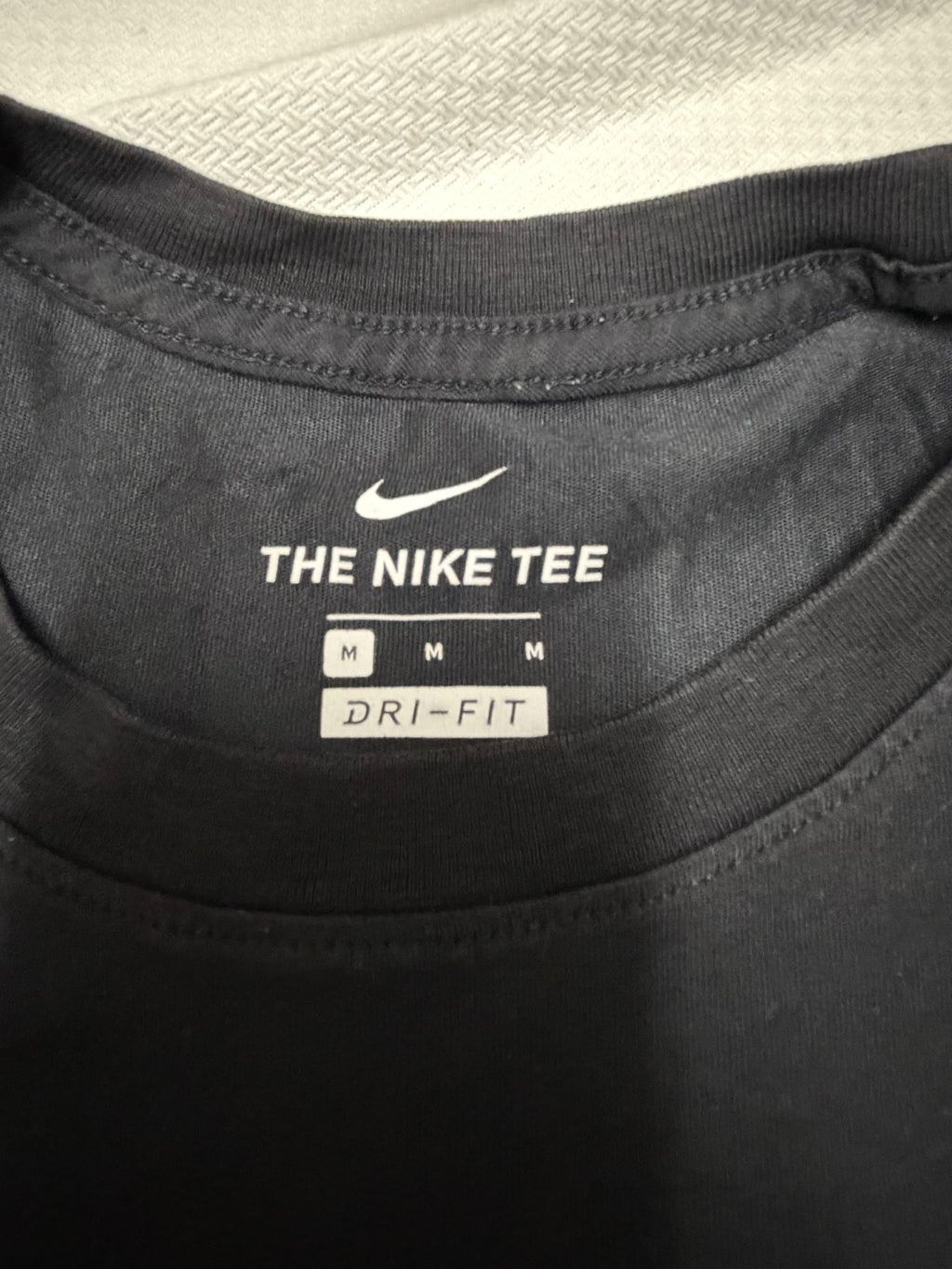 T-shirt Nike