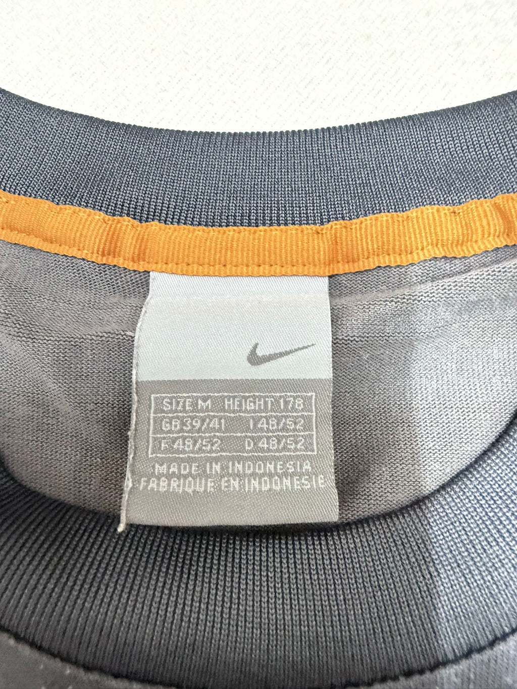T-shirt Nike