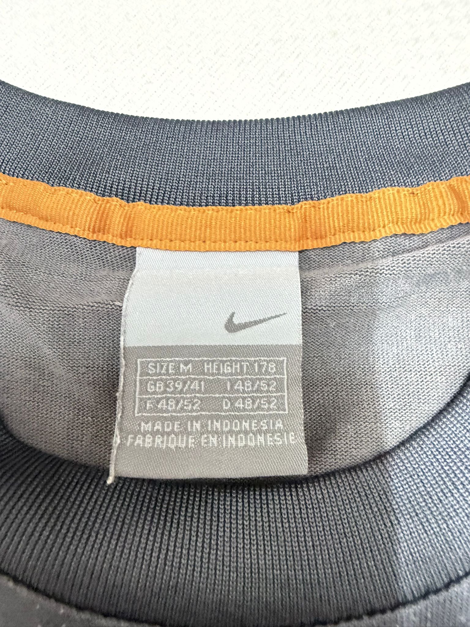 T-shirt Nike