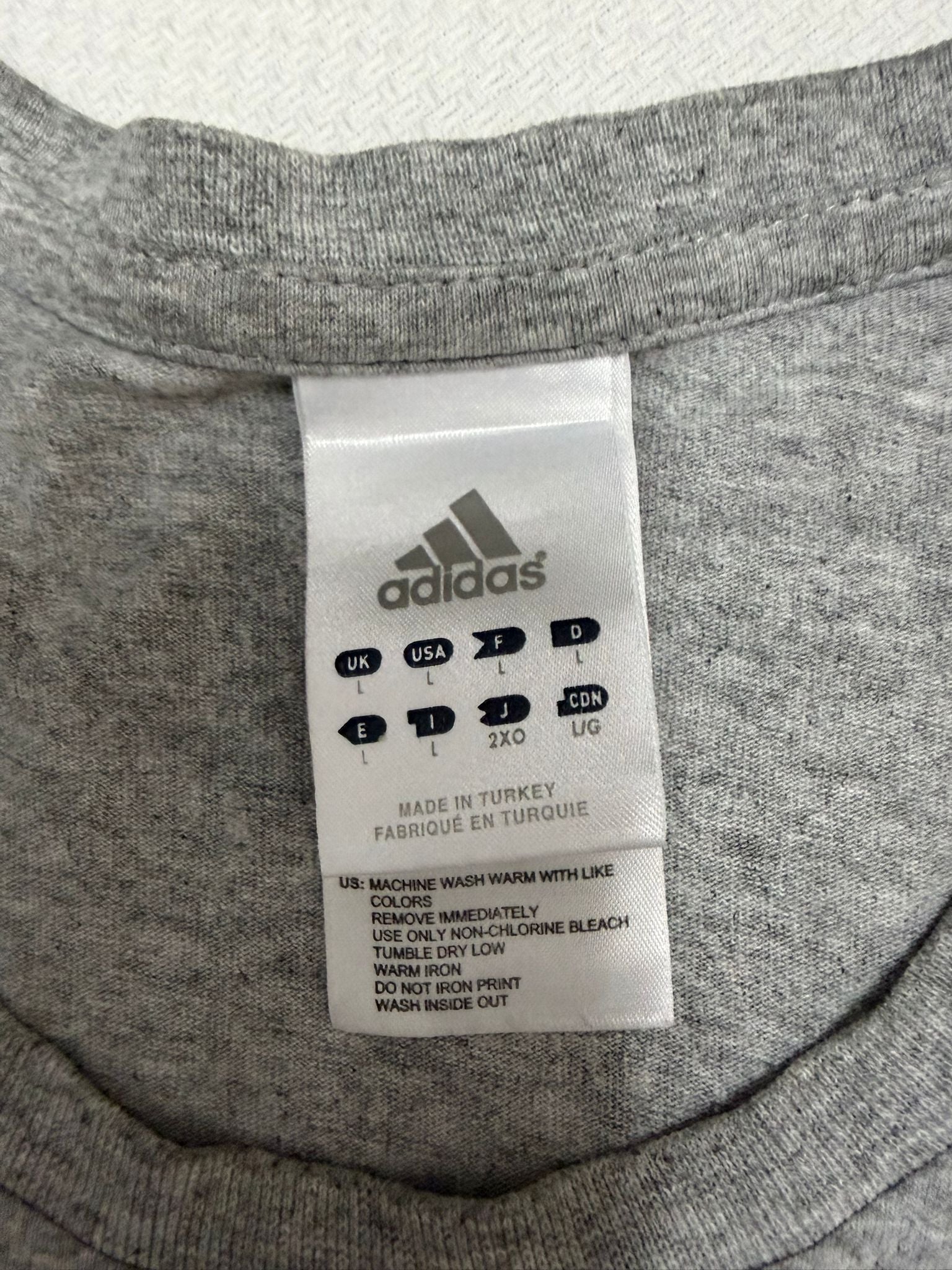 T-shirt Adidas